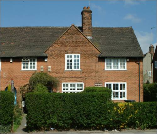 193-195 Falloden Way